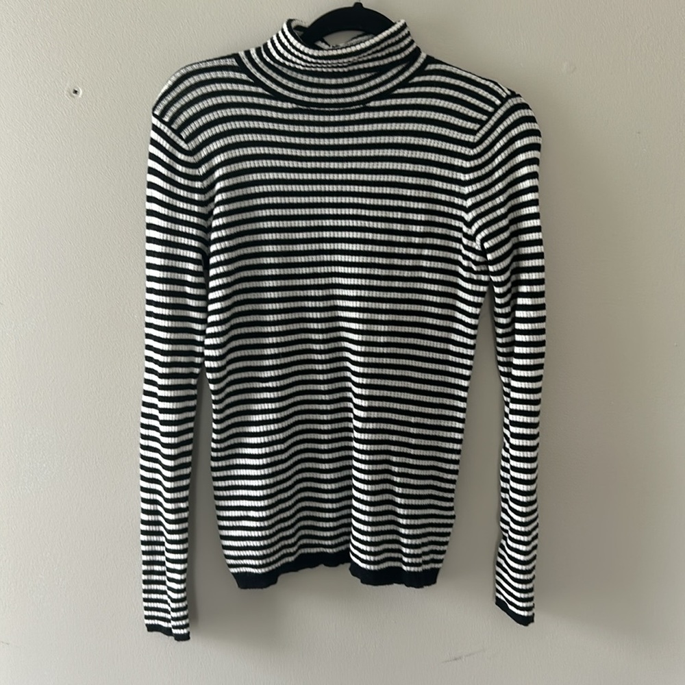 Soft Joie Black and White Turtleneck Neck Sweater, NWT, size M